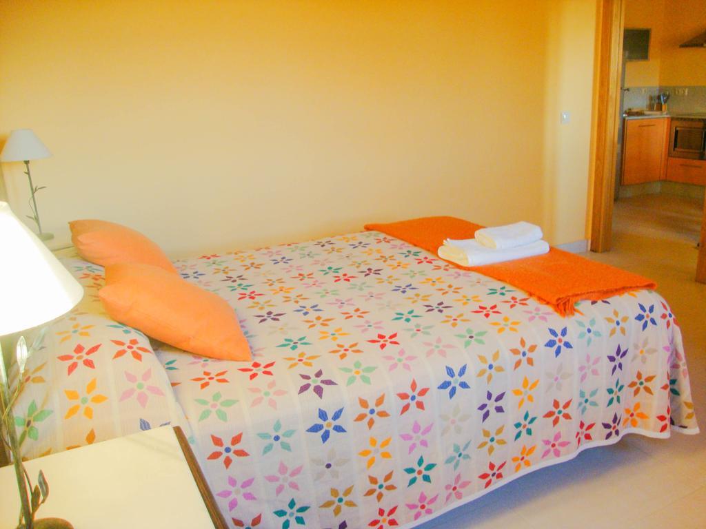 Apartamentos Fandin Ribadeo Room photo