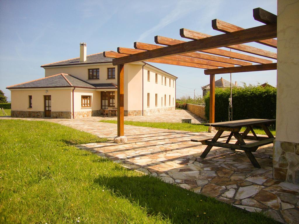 Apartamentos Fandin Ribadeo Exterior photo
