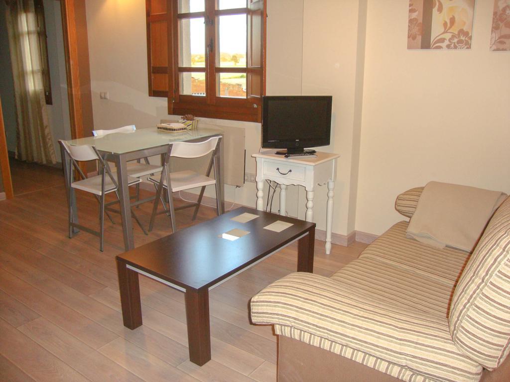 Apartamentos Fandin Ribadeo Room photo